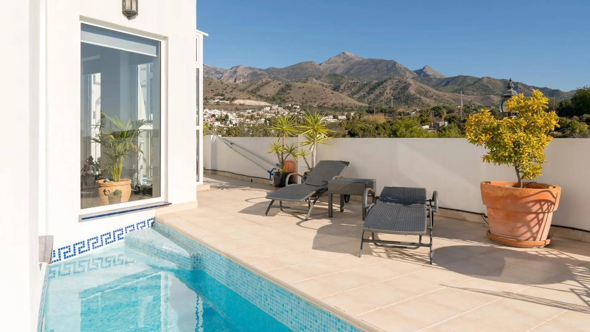 Chimenea 16 Villa Nerja
