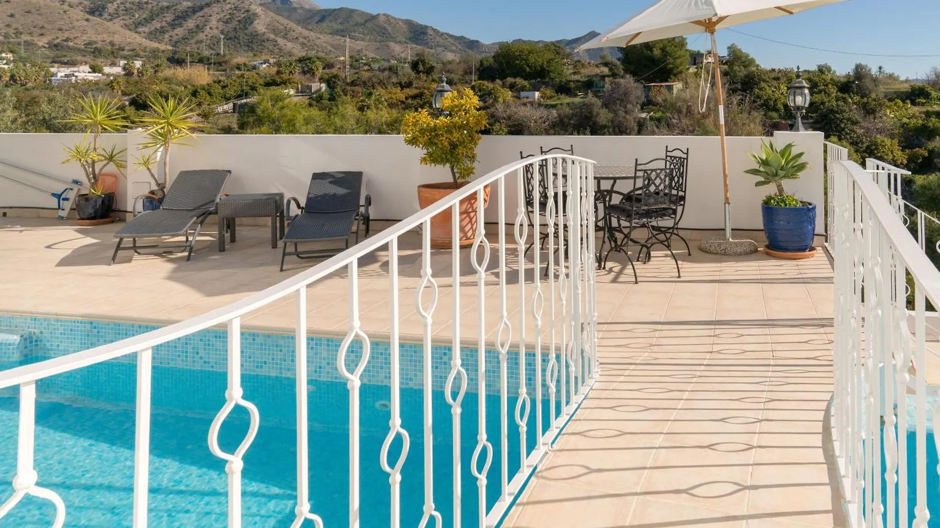 Chimenea 16 Villa Nerja