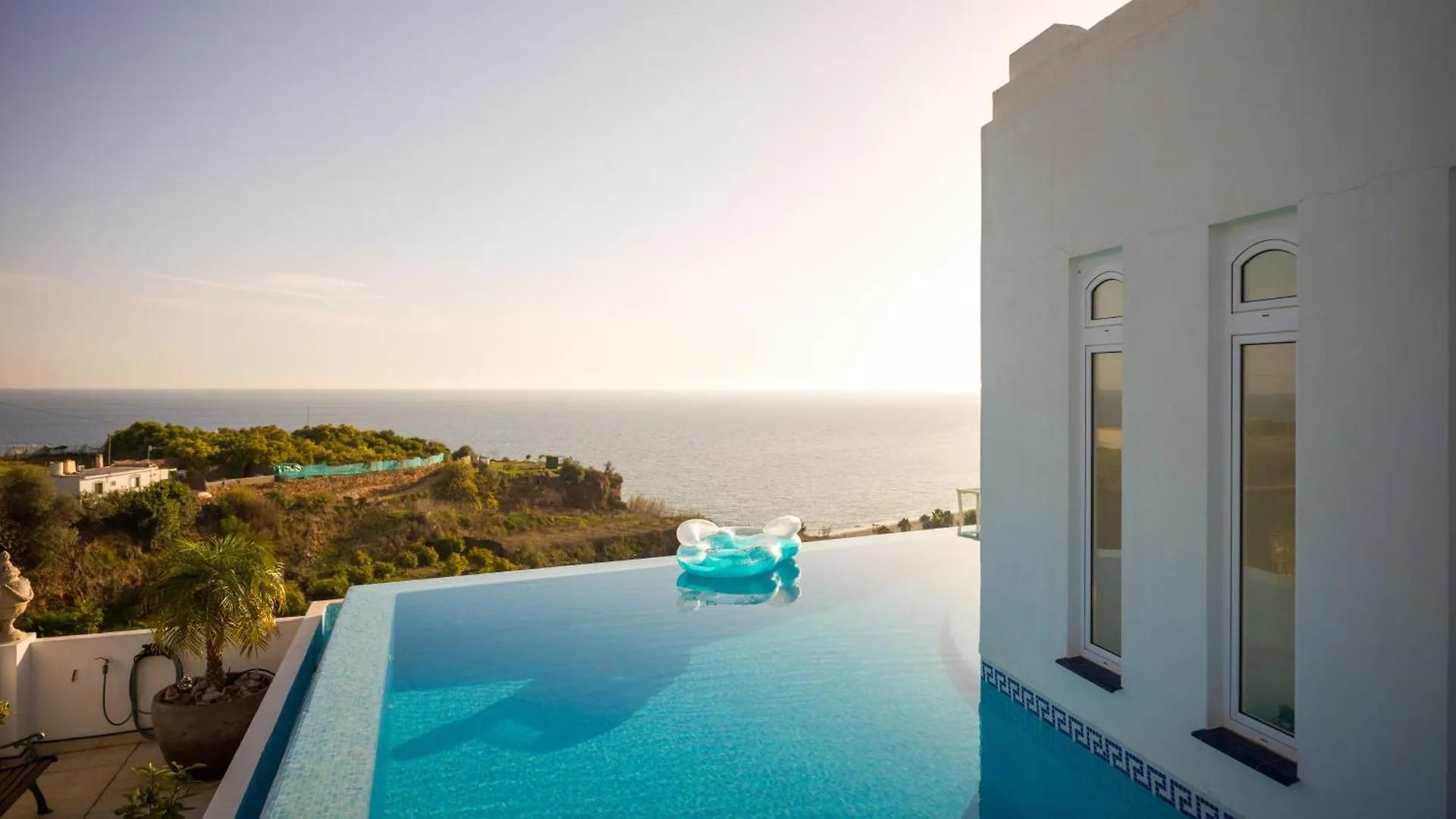 Chimenea 16 Villa Nerja